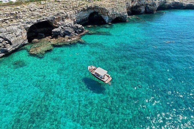 3 Hour Group Tour by Boat to the Caves of Santa Maria di Leuca - Stop 2 from Santa Maria di Leuca: a cave tour that hits both seas