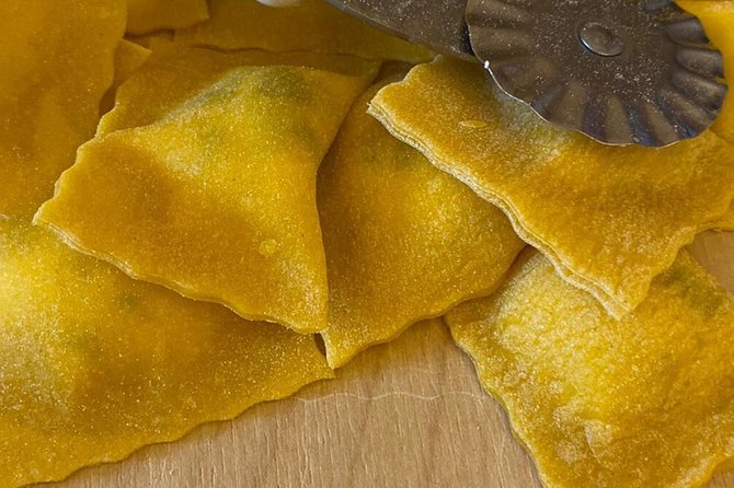 3 in 1 Cooking Class near Navona: Fettuccine, Ravioli & Tiramisu - Group Size and the Pace: Why This Feels Manageable