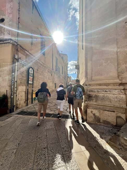 Alberobello & Matera: Guided Tour with Tasting, from Bari - Alberobello trulli: guided orientation, then real room to wander