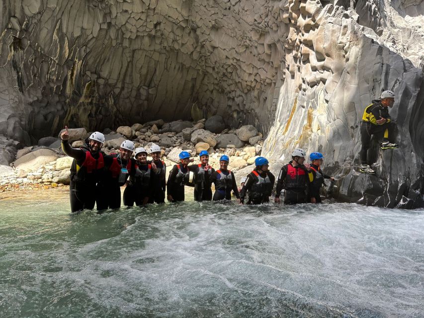 Alcantara River and Gorges: Bodyrafting Experience - Gole dell’Alcantara canyon access, volcanic walls from the inside