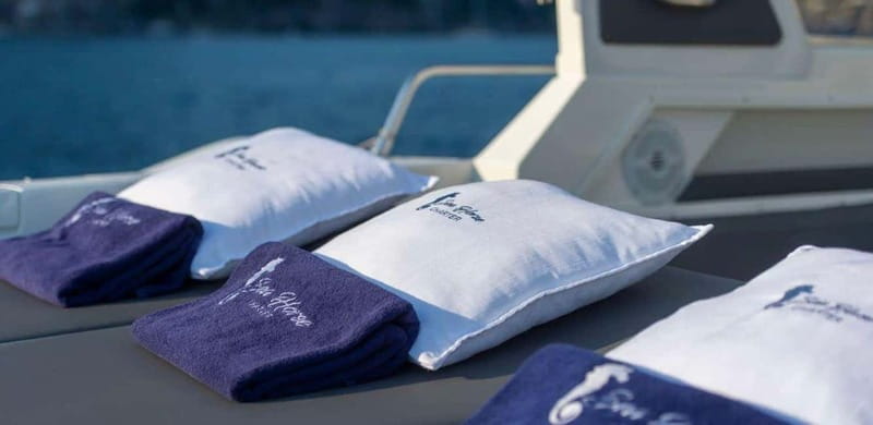 Amalfi: Boat Adventure Caves, Beaches, Snorkeling & Positano - Food, Drinks, Towels, and the Onboard Comfort That Actually Helps