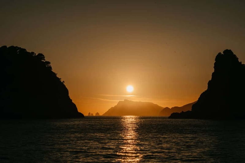 Amalfi: Sunset Boat Tour with Fruit and Drinks - Conca dei Marini, Celebrity Views, and the Monastery Area