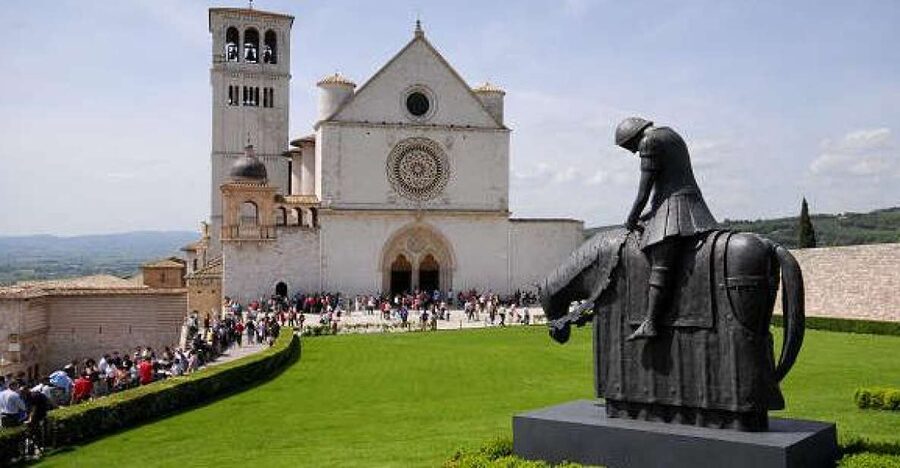 Assisi: Private Walking Tour with St. Francis Basilica - Private Assisi in 2.5 Hours, with a Guide Who Sets the Pace