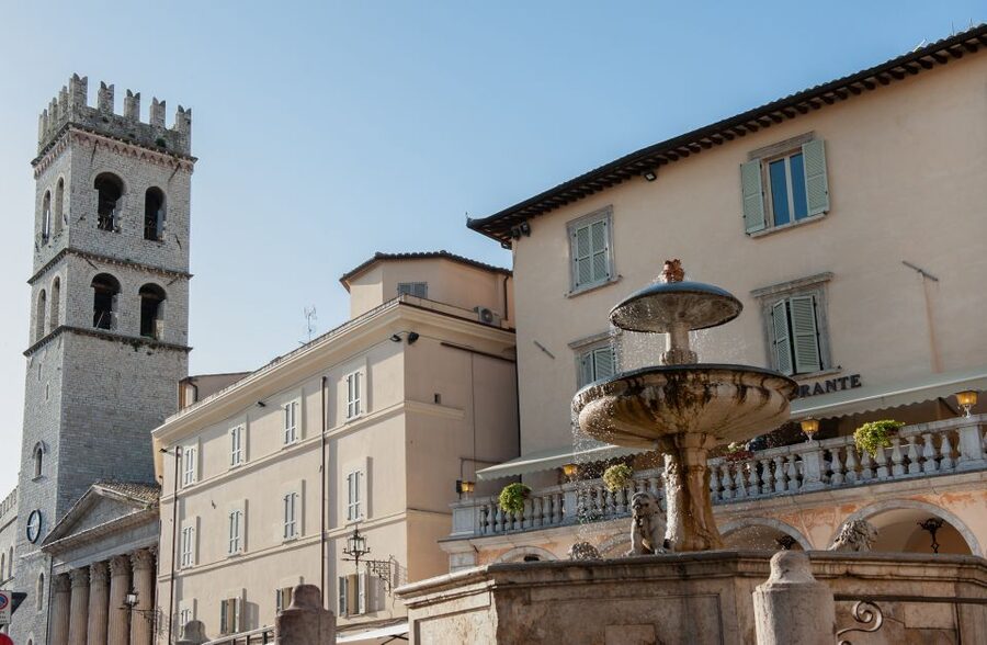 Assisi: Walking Tour with St. Francis Basilica Visit - Price and value: $71 for a guided UNESCO-focused half-day