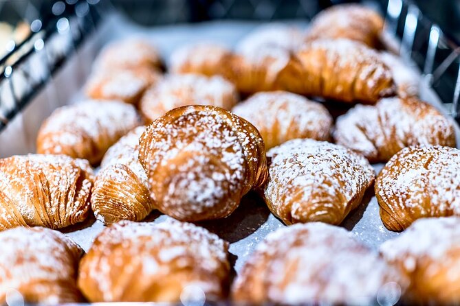 Authentic Naples Food Tour with 8+ Tastings of Pizza, Wine & More - The Crafts and Monastery Stops: Via San Gregorio Armeno and Beyond