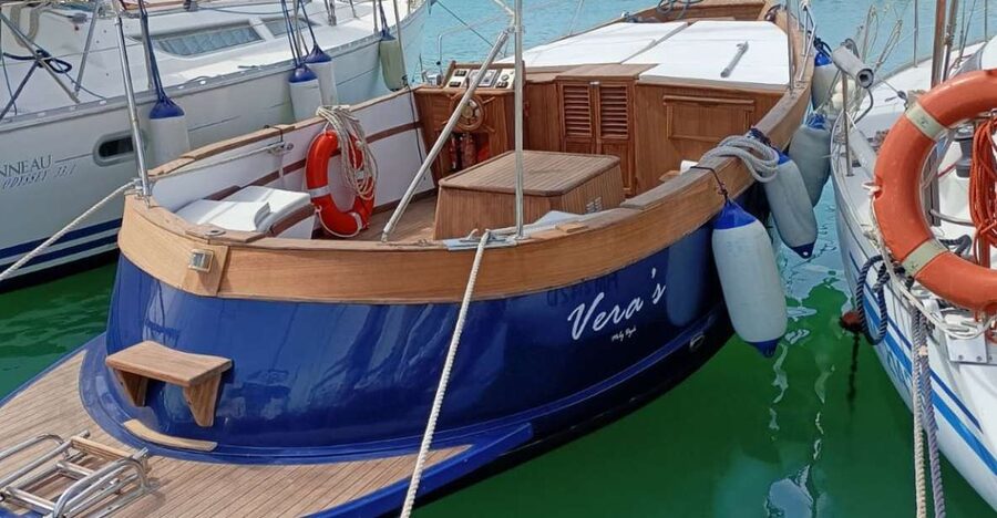 Bari by boat: admire the city from the sea with Aperitivo - Where You Meet and What Boarding Feels Like