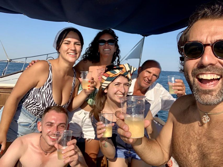 Bari by boat: admire the city from the sea with Aperitivo - The Aperitivo Stop: Wine or Prosecco and Taralli at Anchor