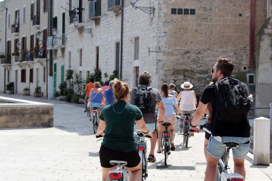 Bari: City Highlights Guided Bike Tour - Why this Bari highlights bike tour works in two hours