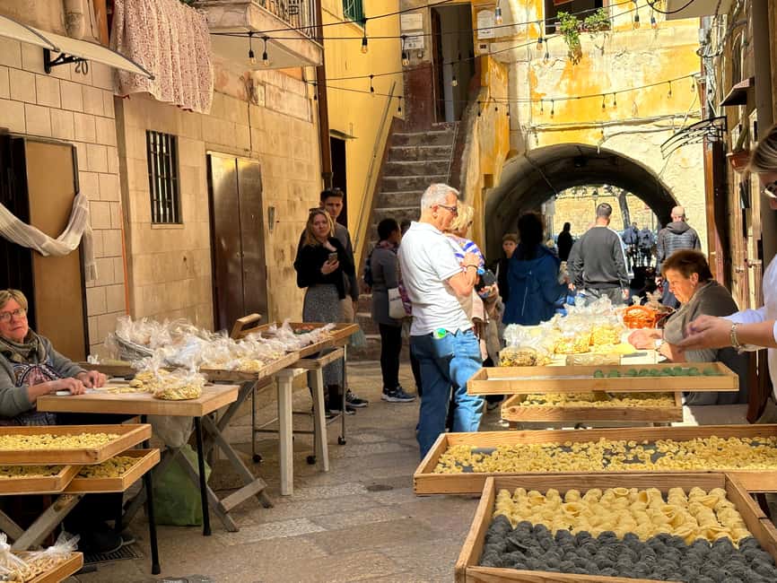 Bari: Pasta Experience Walking Tour - Nonna Maria and the orecchiette workshop: what you are learning, step by step