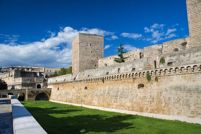 Bari’s Ultimate Street Food Tour - Small Group by Do Eat Better - Key highlights you will feel fast