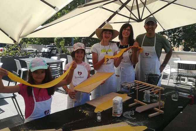 Become a Masterchef in Rome: Pasta, Ravioli and Tiramisù Class - The dinner setup: wine, social table, and eating right after cooking