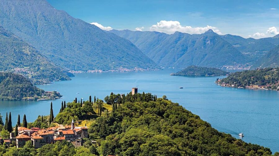 Bellagio: Lake Como Shared Boat Tour - The rhythm of the itinerary: how photo stops actually feel