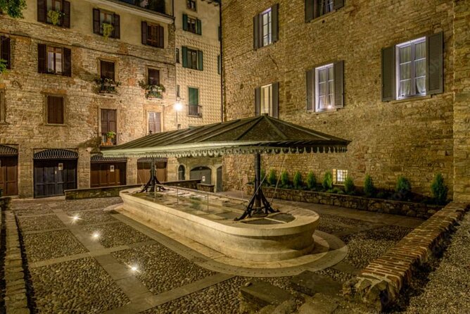 Bergamo: Digital Guide made by a Local for your walking tour - The Route Flow in Bergamo Alta: Monuments, Legends, and Viewpoints