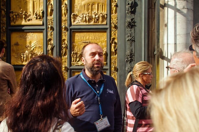 Best of Florence: Small Group Tour Skip-the-Line David & Accademia with Duomo - Accademia Gallery: Michelangelo’s David, and why the first minute matters