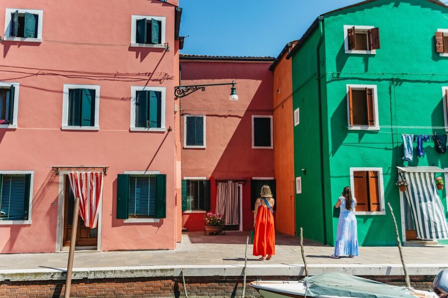 Boat Trip: Glimpse of Murano, Torcello & Burano Islands - The Murano rhythm: factory first, then a quick island wander