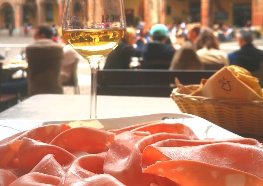 Bologna: City Center Guided Wine Walking Tour - Snack in the oldest tavern, what it adds to the longer tours