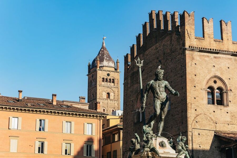 Bologna: City Center Walking Tour - Neptune’s Fountain: a quick ritual with big city energy