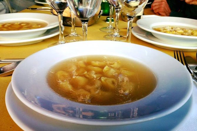 Bologna Food Tour from a local perspective - Meeting at Piazza di Porta Ravegnana, Then Let the City Pull You In
