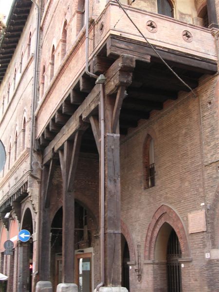 Bologna: Guided Walking Tour - Piazza Maggiore: Neptune Fountain and the City’s Civic Center