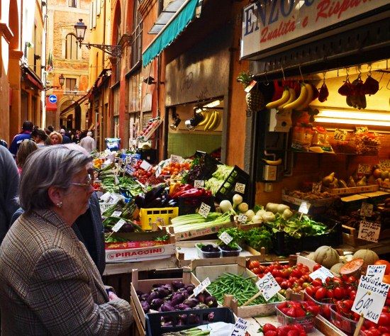 Bologna: Guided Walking Tour - Guides, Pace, and Weather: What Your 3 Hours Actually Feel Like