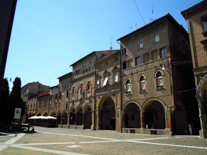 Bologna: Guided Walking Tour - Saint Petronio: The Longest Sundial, and the One Dress Rule You Must Not Skip