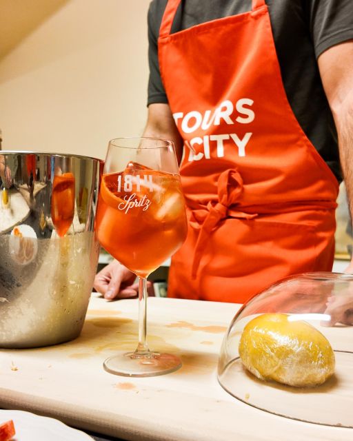 Bologna: Pasta Tagliatelle Ragu Cooking Class with Spritz - Ragù: what you eat versus what you prepare