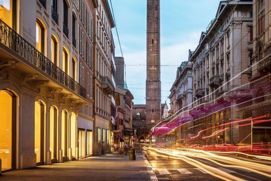 Bologna: Private custom tour with a local guide - Food advice that saves you from guesswork