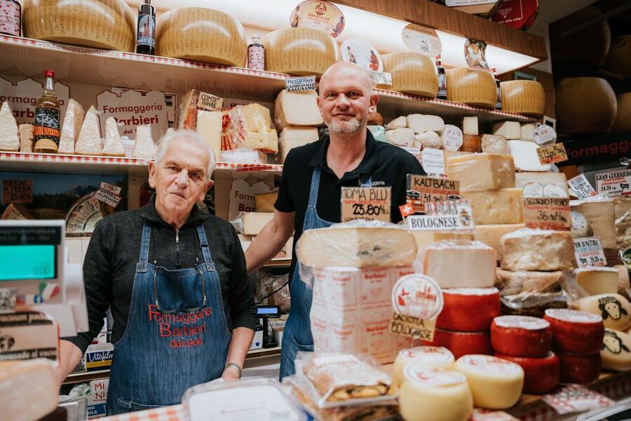 Bologna: Tastes and Traditions Food Tour with Market Visit - How much food you get, and whether it’s good value at about $100
