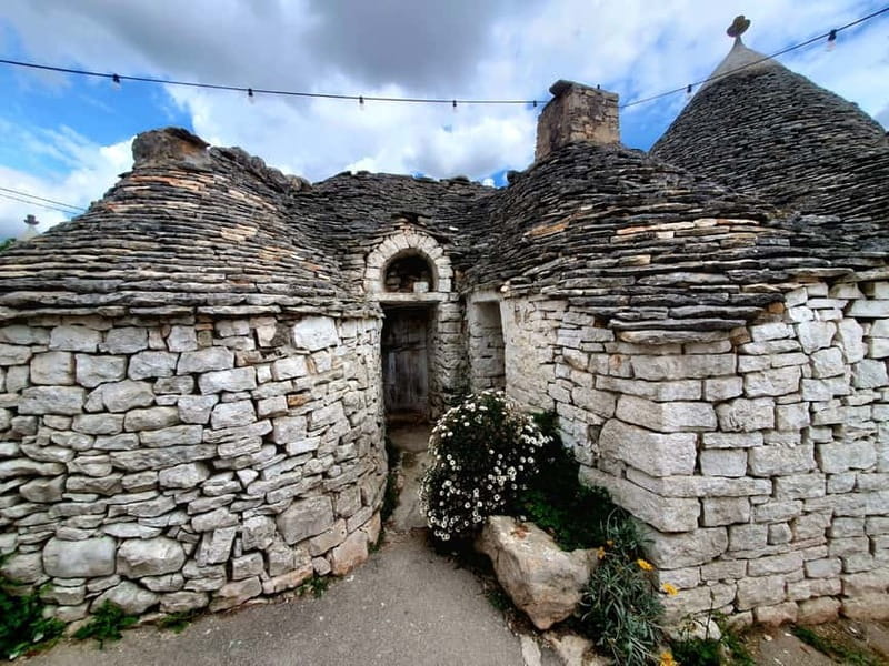 Brindisi: Alberobello, Locorotondo & Ostuni Tour with Brunch - Alberobello Trulli Time: Photos, a Guided Walk, and Going Inside