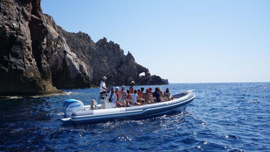 Buggerru: Half-Day Dinghy Tour of the Sardinian South Coast - Grotta del Forno (Su Forru) and Grotta Sardegna: caves with real texture