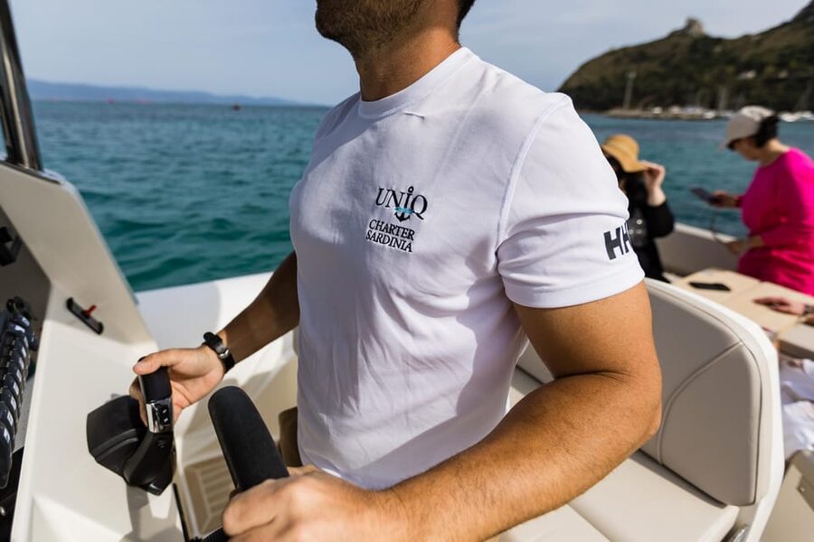 Cagliari: Coastline Cruise with Drinks and Snorkeling - Snorkeling gear, safety, and the kind of comfort that helps