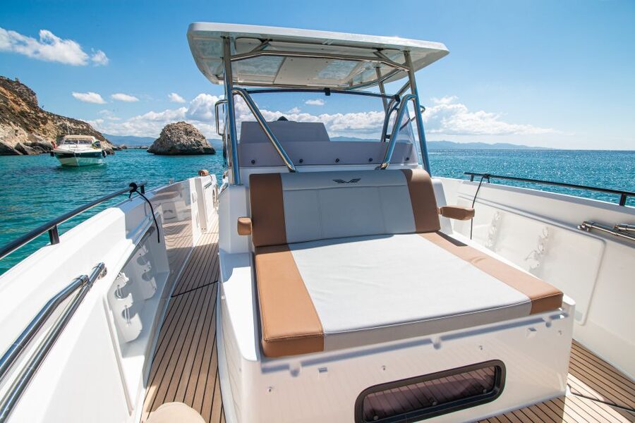 Cagliari: Luxury Motorboat Tour with 3 Swim Stops & Wine - Where you start at Marina Piccola, and why being early matters