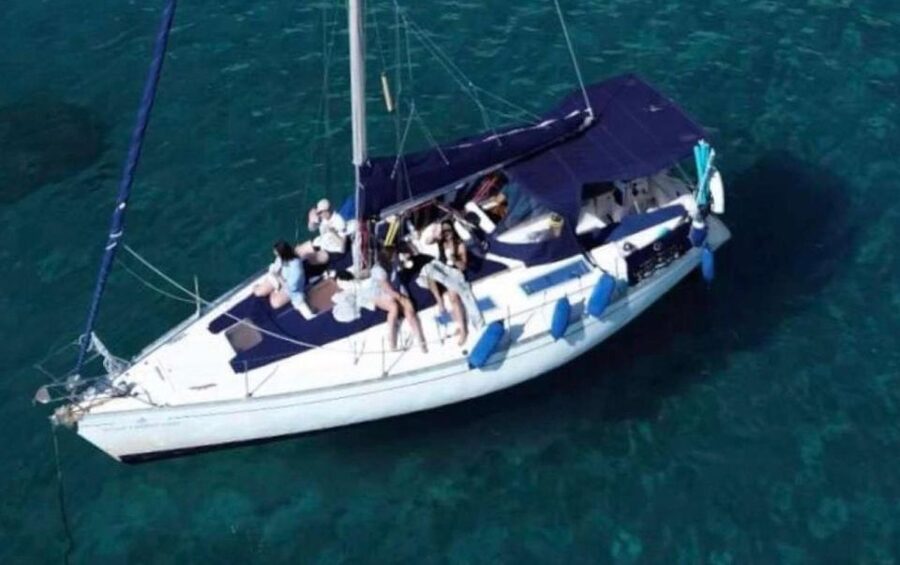 Cagliari: Sailing Tour with 4 Stops, Snorkeling and Prosecco - Crew names, local stories, and what the narration adds