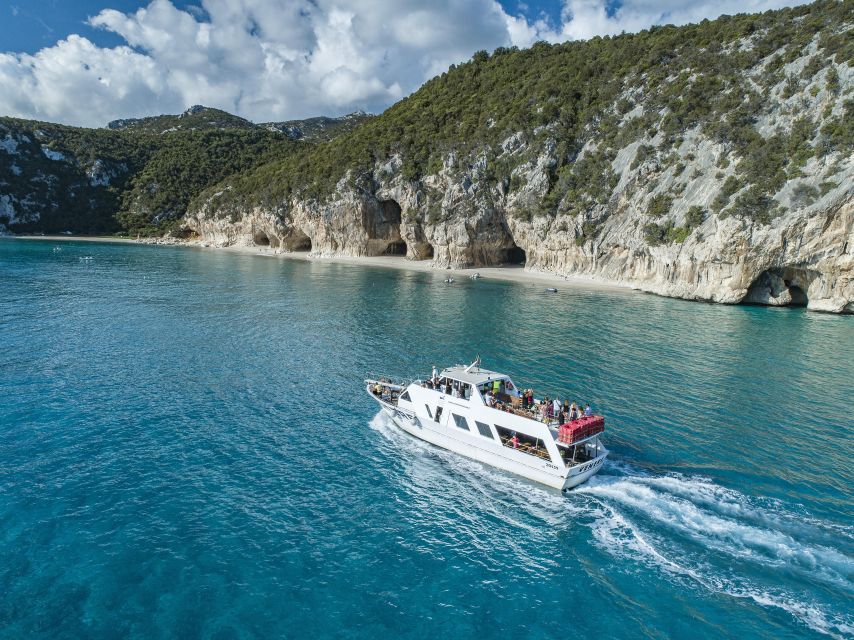 Cala Gonone:Cruise in the Gulf of Orosei with Cala Goloritzé - Grotta del Bue Marino: the paid add-on you might want