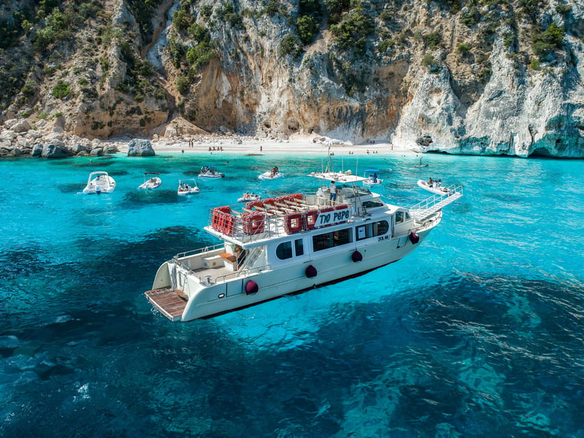 Cala Gonone:Cruise in the Gulf of Orosei with Cala Goloritzé - Timing and season: how long you truly get at each beach