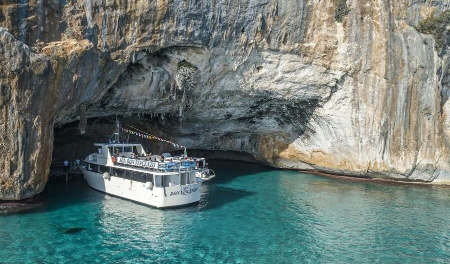 Cala Gonone: Grotta del Bue Marino and Cala Luna Boat Tour - What The Cave Visit Looks Like On Foot