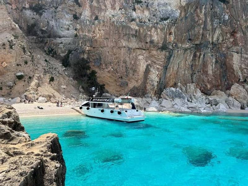 Cala Gonone: Gulf of Orosei Cruise with Beach Stops - Setting off from Cala Gonone: simple check-in, then straight to the scenery