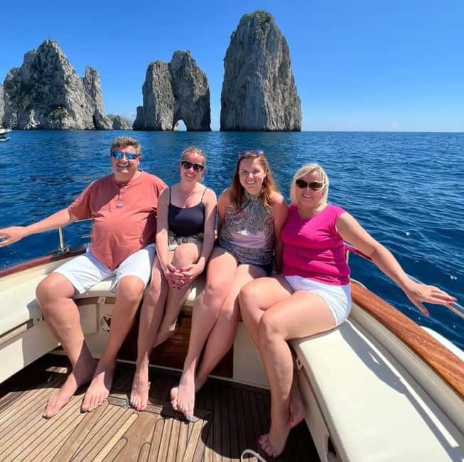 Capri: 2-Hours Boat Tour with Swimming, Limoncello and Snack - Small-group Capri boat time with limoncello and real swimming