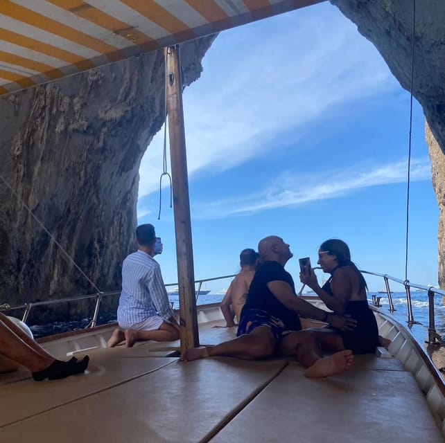 Capri: 2-Hours Boat Tour with Swimming, Limoncello and Snack - Meeting at Via Don Giobbe Ruocco and avoiding check-in stress
