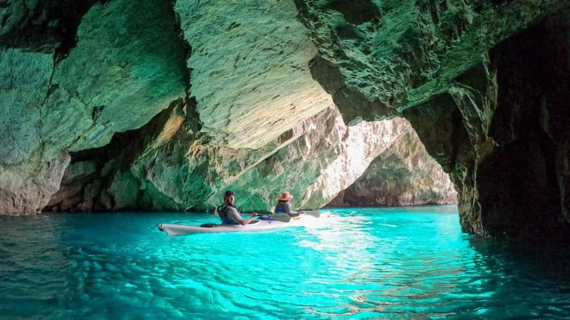 Capri: Caves and Beaches Kayaking Tour with GoPro Photos - Paddling Reality: Comfort Tips for Beginners and Sea-Day Conditions