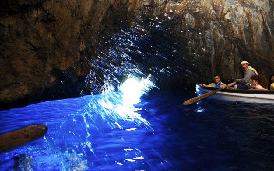 Capri: DIY Day Trip with Blue Grotto, Funicular & Lunch - Capri Historic Center on Your Own: Use the Flexibility Wisely