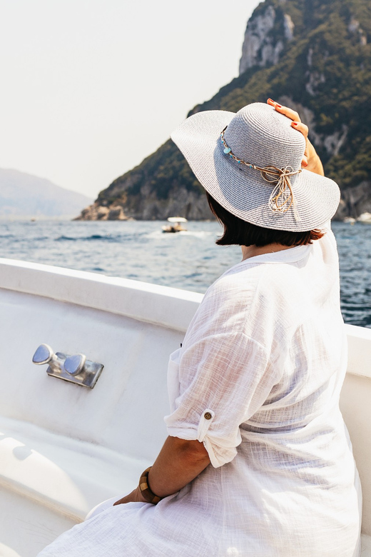 Capri: Island Boat Tour and Optional Blue Grotto Visit - Comfort, Sound, and Boat-Side Practicalities