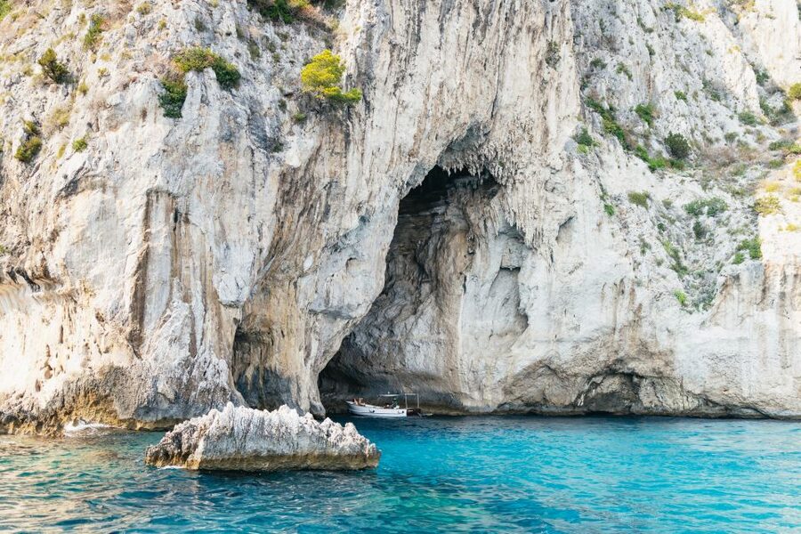 Capri: Island Boat Trip with Grottos - White Grotto and Green Grotto: Why the Light Matters