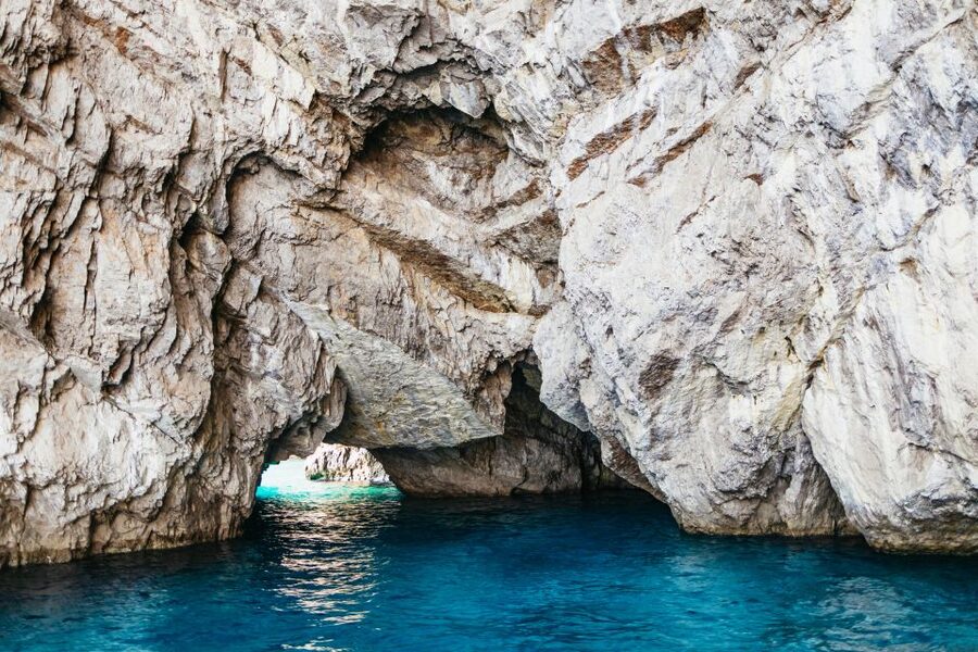 Capri: Island Boat Trip with Grottos - What the Tour Feels Like in Real Time (1 to 2 Hours)