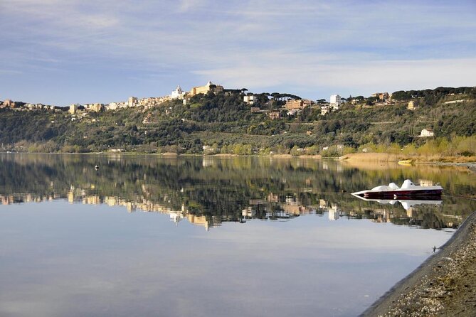 Castel Gandolfo Lake Kayak and Swim Tour - Key things you will notice right away