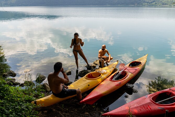 Castel Gandolfo Lake Kayak and Swim Tour - The swim and lunch break: when the day turns from activity to vacation