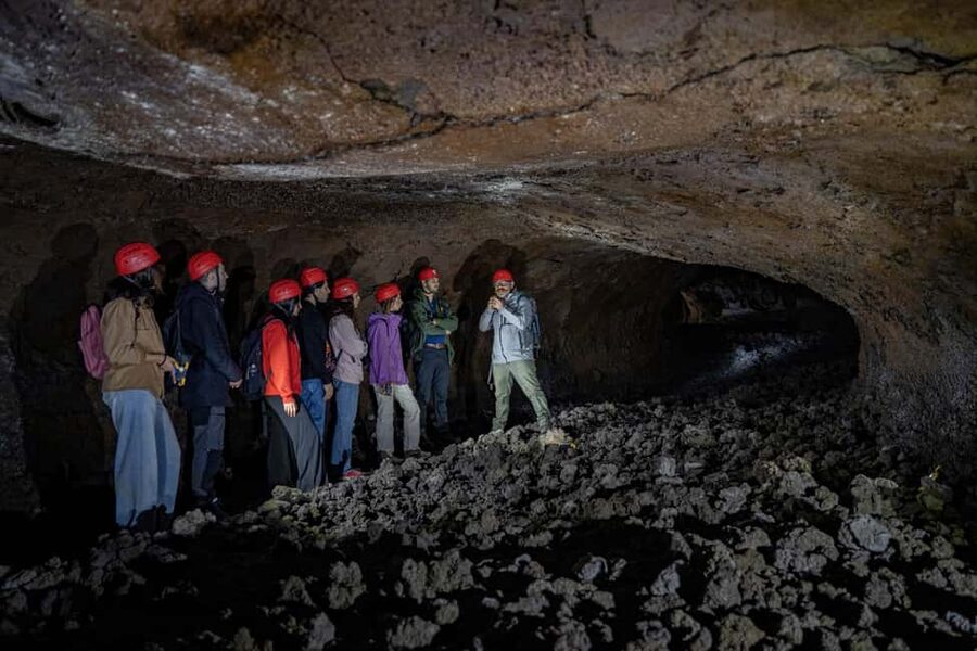 Catania: Amazing Etna Morning Tour with Pickup and Drop-Off - Vulcano Etna Walk and Sightseeing: The Day’s Finale