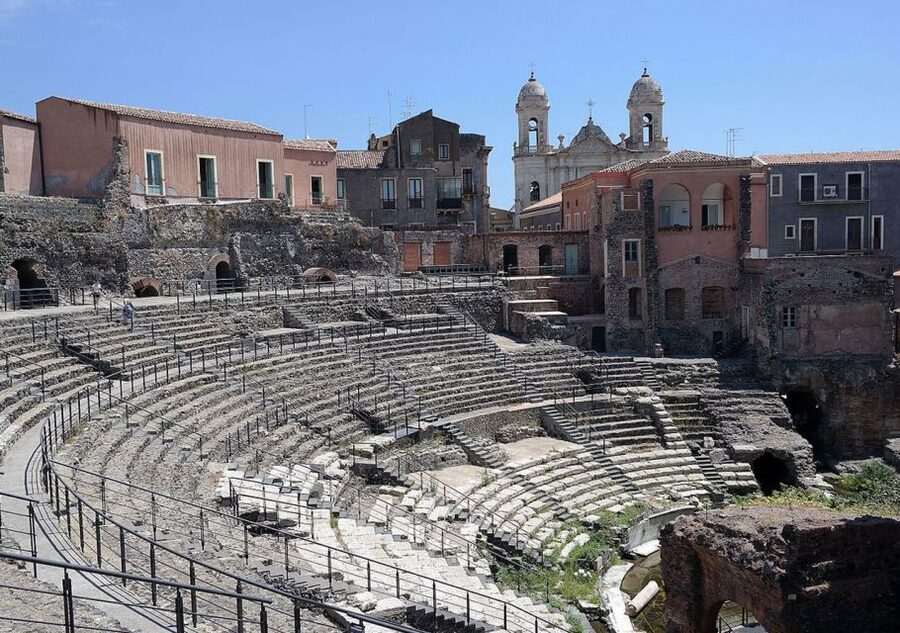 Catania: City Highlights Walking Tour - Castello Ursino: the fortress you can keep looking at