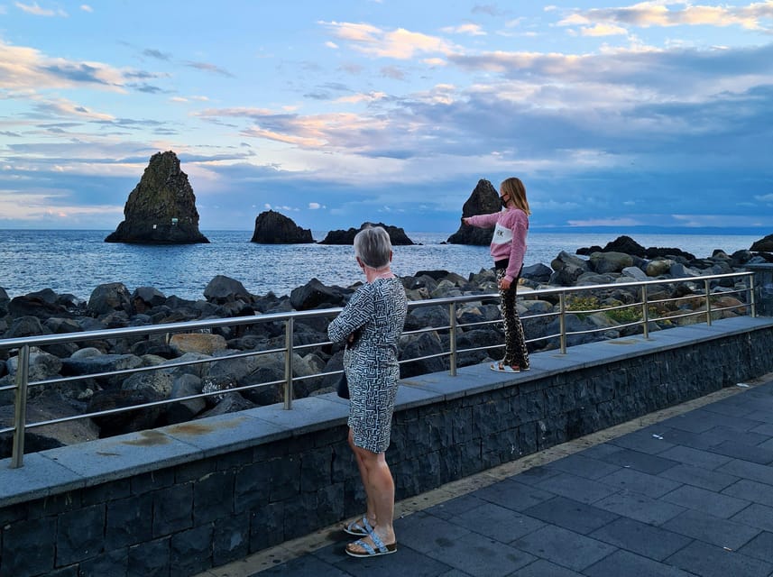 Catania: Hop-On, Hop-Off Bus to Acicastello and Acitrezza - Acitrezza and the faraglioni: the coast’s signature rock formations