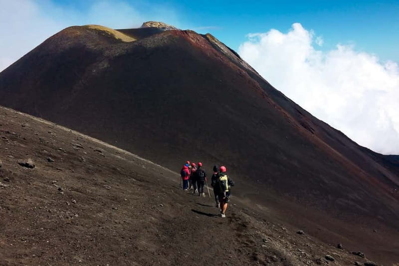 Catania: Mount Etna Adventurous Tour with a Volcano Guide - How the Mt. Etna hike runs, from Catania pickup to the return trip